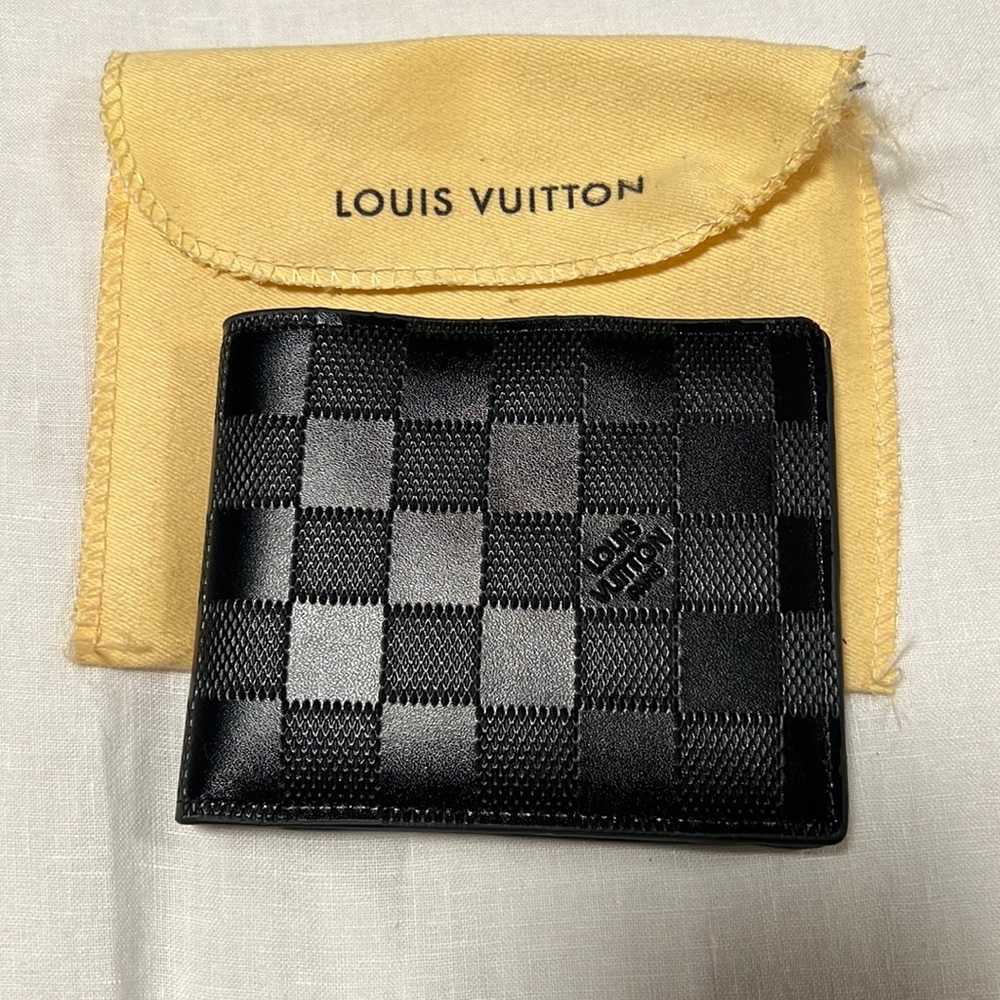 Louis Vuitton The multiple wallet